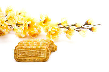 Butterkekse mit Blütenzweig