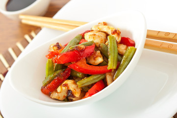 Stir fry chicken with sweet peppers and green beans