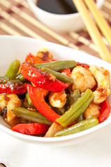 Stir fry chicken with sweet peppers and green beans