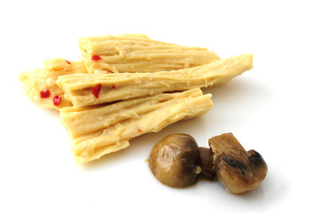 asparagus and champignons