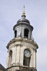 Fototapeta na wymiar clocher de la mairie