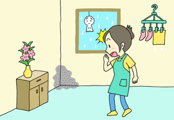 部屋　カビ　女性