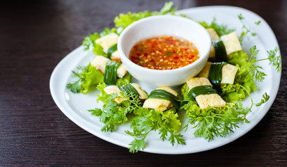 omelette roll vegetable vietnam food