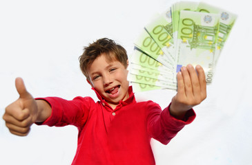 Kind mit Geld