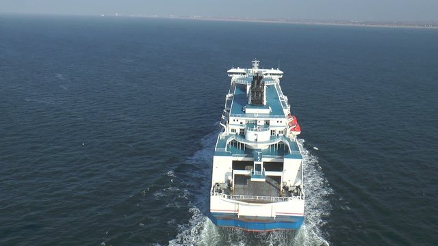 ferry sur la c&ocirc;te d'opale
