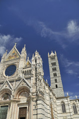 Fototapeta na wymiar Santa Maria Assunta - Duomo di Siena