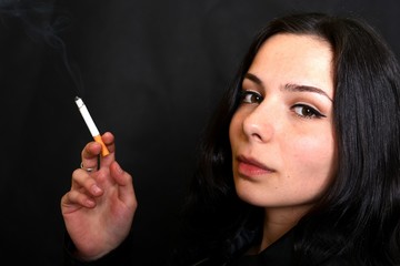 cigarette en main