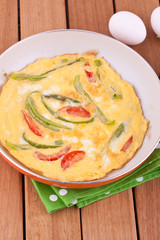omlette with tomato and pepper