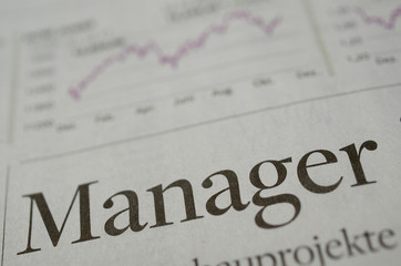 Manager Überschrift mit Chart in der Zeitung