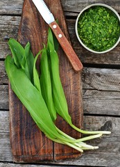 bear's onion pesto.
