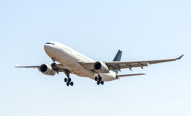 Obraz premium Airplane on the sky background