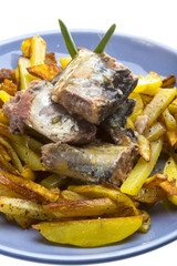 Fried potato with saury