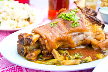 Stewed pork leg