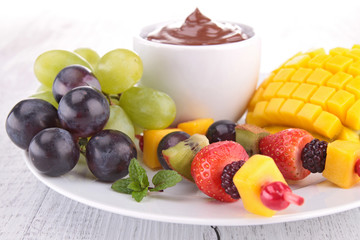 chocolate sauce with fruits