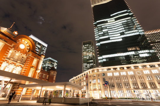丸の内の夜景とJPタワー