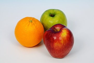 Two apples and an orange © Arena Photo UK