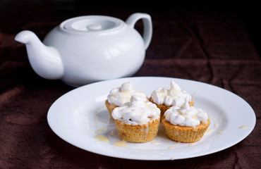 Cupcakes and tea