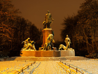 bismarck statue berlin