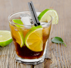Cocktail Cuba Libre