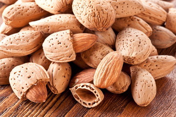 Nuts almonds