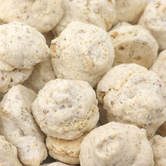 Almond cookies