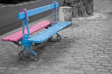 banc rose et bleu