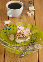 Apple pie on a green plate