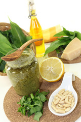 Bärlauchpesto