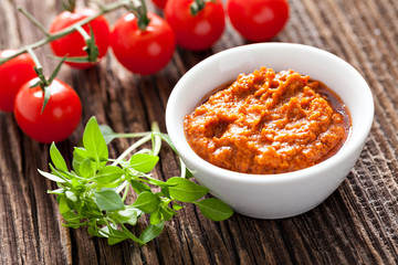 rotes Pesto