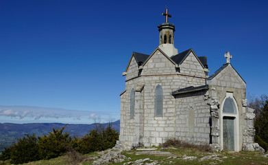 Fototapeta premium chapelle du mont saint michel en savoie,chambéry