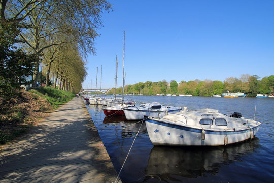 Ponton sur les bords de l'Erdre - Nantes