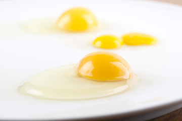 Cracked chicken and quail eggs