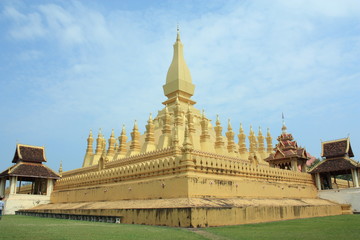 Fototapeta na wymiar Pha That Luang, Vientian, Loas
