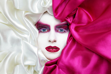 Vogue Fashion Gesicht Frau mit Visagistik und Airbrush Poster Nahaufnahme