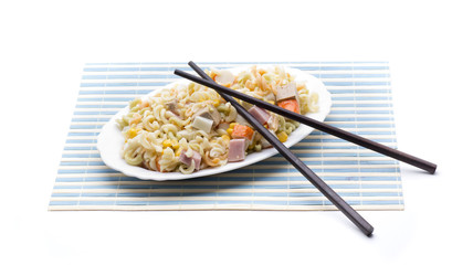 salad pasta chopsticks