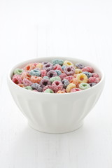 Delicious kids cereal loops with a fruit flavor