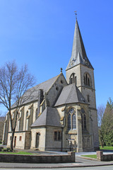 Fototapeta na wymiar Borlinghausen: Kirche „Maria Hilfe der Christen“ (Ostwestfalen)