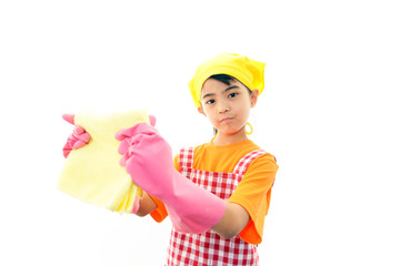 家事を手伝う女の子