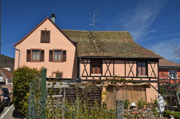 Fototapeta na wymiar Timber frame house in Riquewihr, Alsace, France