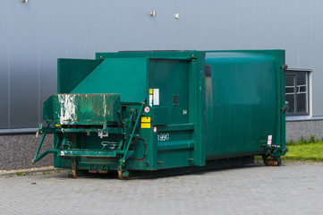 skip for compressing waste