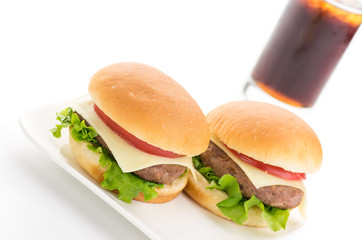 ハンバーガーとコーラ
