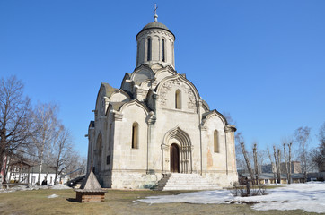 Fototapeta na wymiar Спасский собор Спасо-Андроникова монастыря в Москве