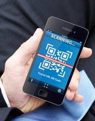 Mit dem Smartphone QR Code scannen