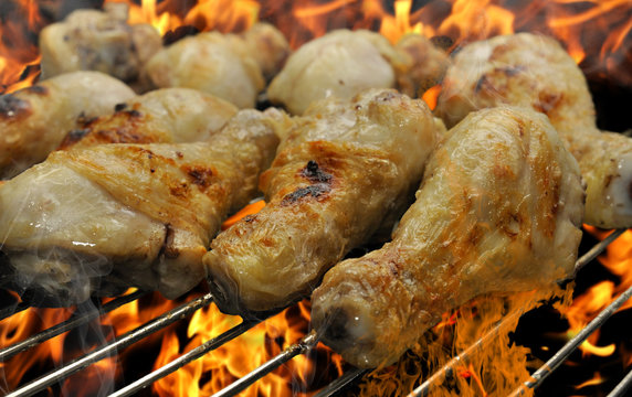 Muslos de pollo en barbacoa.