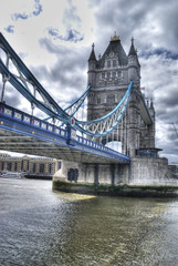 Fototapeta na wymiar piękny widok na Tower Bridge w Londynie