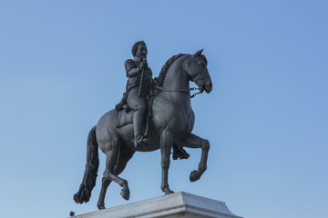 Fototapeta na wymiar Statut de Henri IV, Ile de la cité, Paris