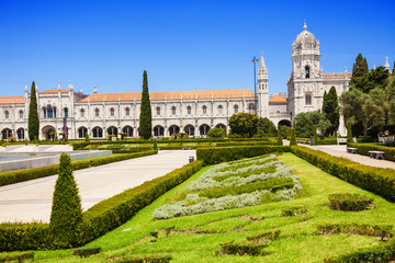 Fototapeta na wymiar Klasztor Hieronimitów w Lizbonie, w Portugalii. UNESCO WHS