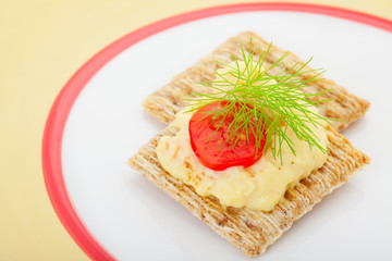 Deviled Egg Cracker