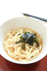 japanese cuisine, wakame udon on wooden tray