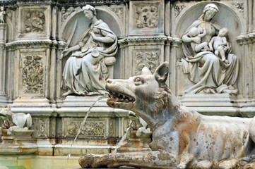 Siena, Piazza del Campo e Fonte Gaia